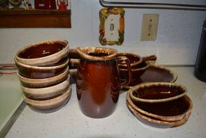 lot 191 image: Hull and McCoy Brown Pottery Set