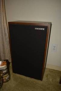 lot 499 image: Pair of Scott Model 312DL Box Speakers, 3-way 12 Speakers