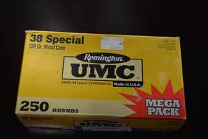 lot 4 image: Remington UMC 38 Special Mega Pack, 250 Rounds