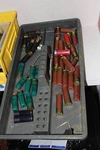 lot 57 image: Ammo loose 12 gauge  mixed loads #6 #8 and #3 3in mag loads