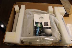 lot 103 image: Nix 18 Digital Photo Frame with packaging