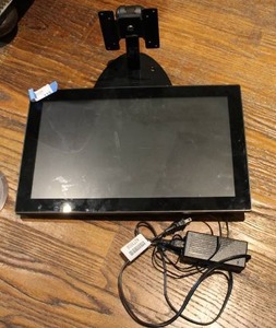 lot 115 image: Nix Digital Photo Frame, 18