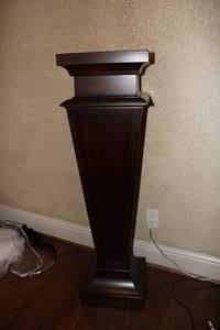 lot 159 image: Victor Pedestal, 14 x 14 x 48