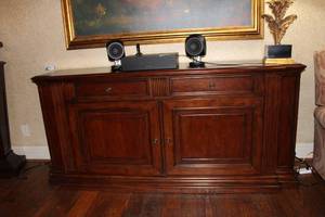 lot 161 image: Ethan Allen Kentmere Buffet