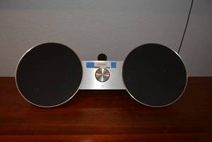 lot 294 image: B&O Speaker with IPOD Docking station
