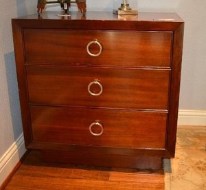 lot 297 image: Lexington 3-Drawer Dresser with Modern Silver Handles