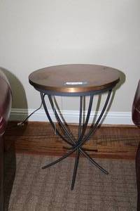 lot 464 image: Copper Top Round Side Table