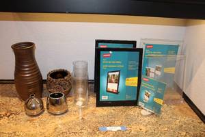 lot 347 image: Staples Stand-up Sign Holders and Decorative Vases