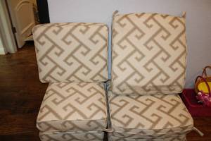 lot 476 image: Patio Chair Cushions, 4 Sets Seat and Back