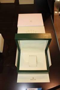 lot 483 image: Rolex Watch Box