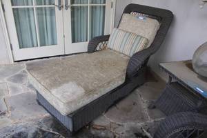 lot 573 image: Ethan Allen Lakehouse Chaise Lounge Chair