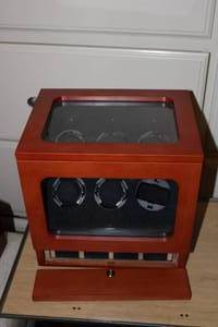 lot 227 image: Watch Display Case with 6 winding stations for self winding watches