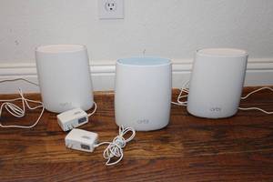 lot 273 image: Set of 3 Netgear Orbi Satellite RBS50