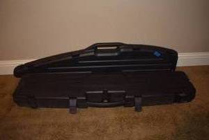lot 407 image: Gun Guard Gun Cases, 2 Total 1 48 1 52 for single gun and scope