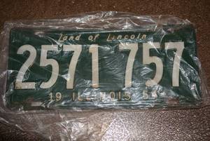 lot 519 image: Illinois 1954 License Plate