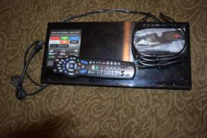 lot 546 image: Sony Blu-ray DiscDVD Player with Glasses and Remote