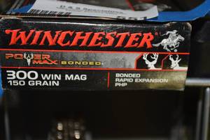 lot 551 image: Winchester 300 Win Mag 1 BOX