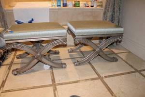 lot 233 image: Ethan Allen Alexis Bench, 2 Total