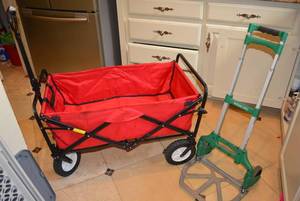 lot 256 image: Magna Cart and Red Pull Cart