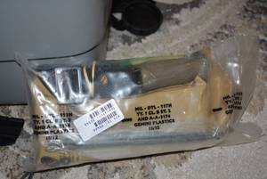 lot 570 image: Gun Accessories ONLY Colt M4 Carbine 6920 FOE 5.56   (NO GUN PREVIEW RECCOMMENDED)