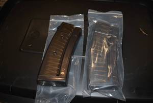 lot 601 image: 2 Clips  5.56x45 NATO.223 Rem, 30rd Capacity plastic