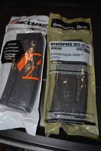 lot 612 image: 2 Clips PMAG 30 ARM4 Window and HEXMAG 5.56 X 45 NATO .223 REM