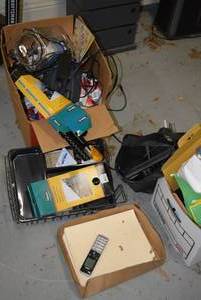 lot 259 image: Misc. Office Supplies Blue Paper Reams, Clips, Folders and More