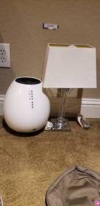 lot 443 image: Desk Lamp and Air Purifier