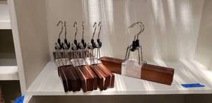 lot 674 image: Wooden Trouser Gripper Hangers, 4 Packages  8 total