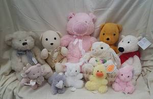 lot 233 image: Assorted Stuffed Animals