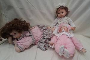 lot 238 image: 3 Baby Dolls