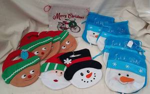 lot 276 image: Assorted Christmas-themed Cloth Gift Bags