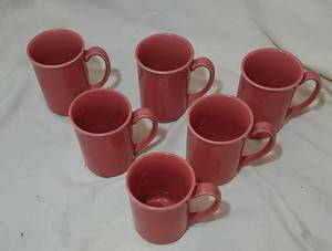 lot 286 image: 6 Pink Corning Mugs