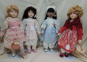 lot 327 image: 4 Heritage Mint Collection Dolls