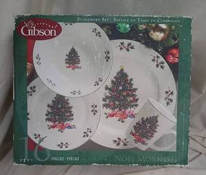 lot 343 image: Gibson Stoneware Set