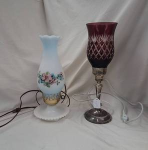 lot 383 image: 2 Vintage Table Lamps