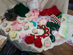 lot 397 image: Crochet Projects