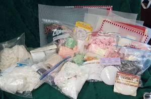 lot 294 image: Generous Quantity of Plastic Canvas & Crochet Yarn & Thread