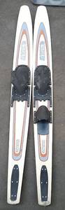 lot 307 image: Connelly Flex-250 Skis
