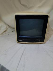 lot 453 image: Small Vintage TV