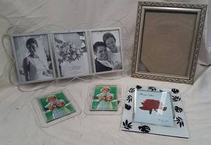 lot 454 image: Picture Frames