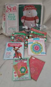 lot 467 image: Craft Kits