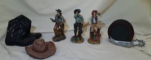 lot 498 image: Cowboy Decor
