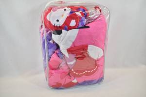 lot 111 image: Hello Kitty Comforter and Bed Sheets - Full Size