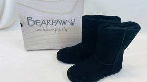 lot 164 image: Bearpaw Elle Short Fur Black Boots Womens Size 8