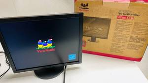 lot 206 image: Viewsonic 19 Computer Monitor Model VG939Sm w  power cable and box