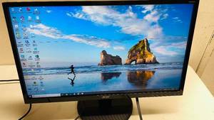 lot 208 image: Acer 24 Monitor Model R241Y w power cable (Line Across Screen)