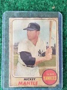 lot 8 image: Mickey Mantle card