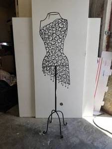 lot 69 image: Metal dress form