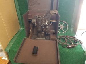 lot 85 image: Vintage film projector